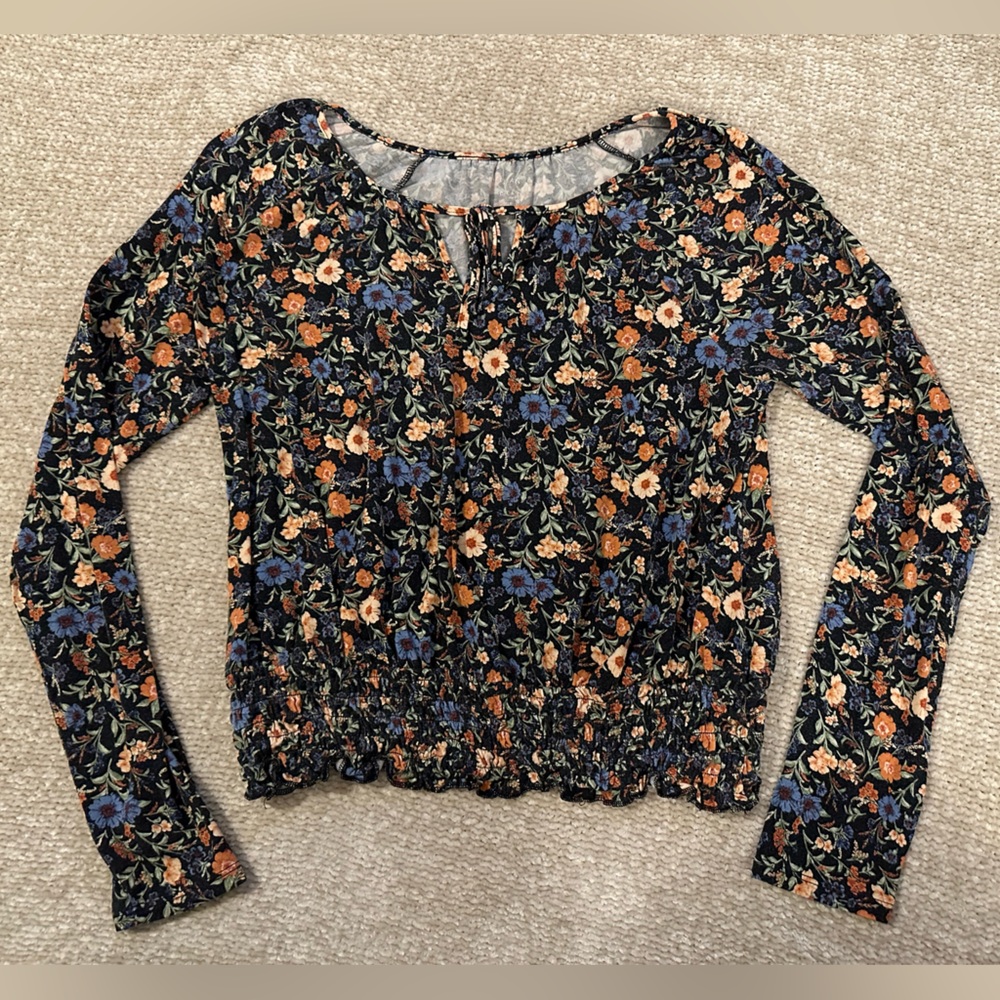American Eagle Soft & Sexy Floral Long Sleeve - Size Medium